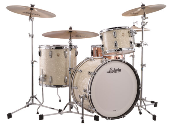 L84233AXNMWC Classic Maple Fab Vintage White Marine Pearl- L Side A_Internet_4586
