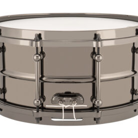 LU6514_Ludwig_Universal_6.5x14 Snare Drum_Brass_B_Internet_8551