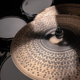 Meinl 18" Pure Alloy Custom Medium Crash - Image 3