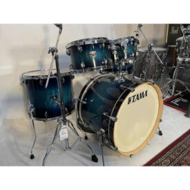 Tama Superstar Classic 22" 5 Piece Drum Kit - Blue Lacquer Burst w/Stage Master Hardware - Image 3