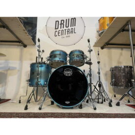 Mapex Saturn Evolution 22" Hybrid Blend 4 Piece Drum Kit - Exotic Azure Burst w/Mapex 600 Hardware