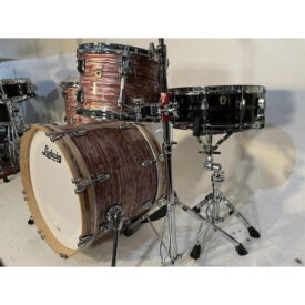 Ludwig Classic Maple 20" Downbeat 3 Piece Shell Pack - Vintage Pink Oyster w/Black Beauty Snare & Throne - Image 3