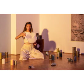 Meinl Sonic Energy 10" White-frosted Crystal Singing Bowl with Handle - F4/Heart Chakra/432 Hz - Image 3