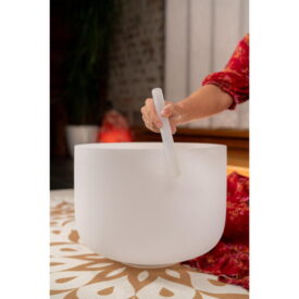 Meinl Sonic Energy 14" Crystal Singing Bowl, Note E3, 440 Hz, Solarplexus Chakra - Image 3